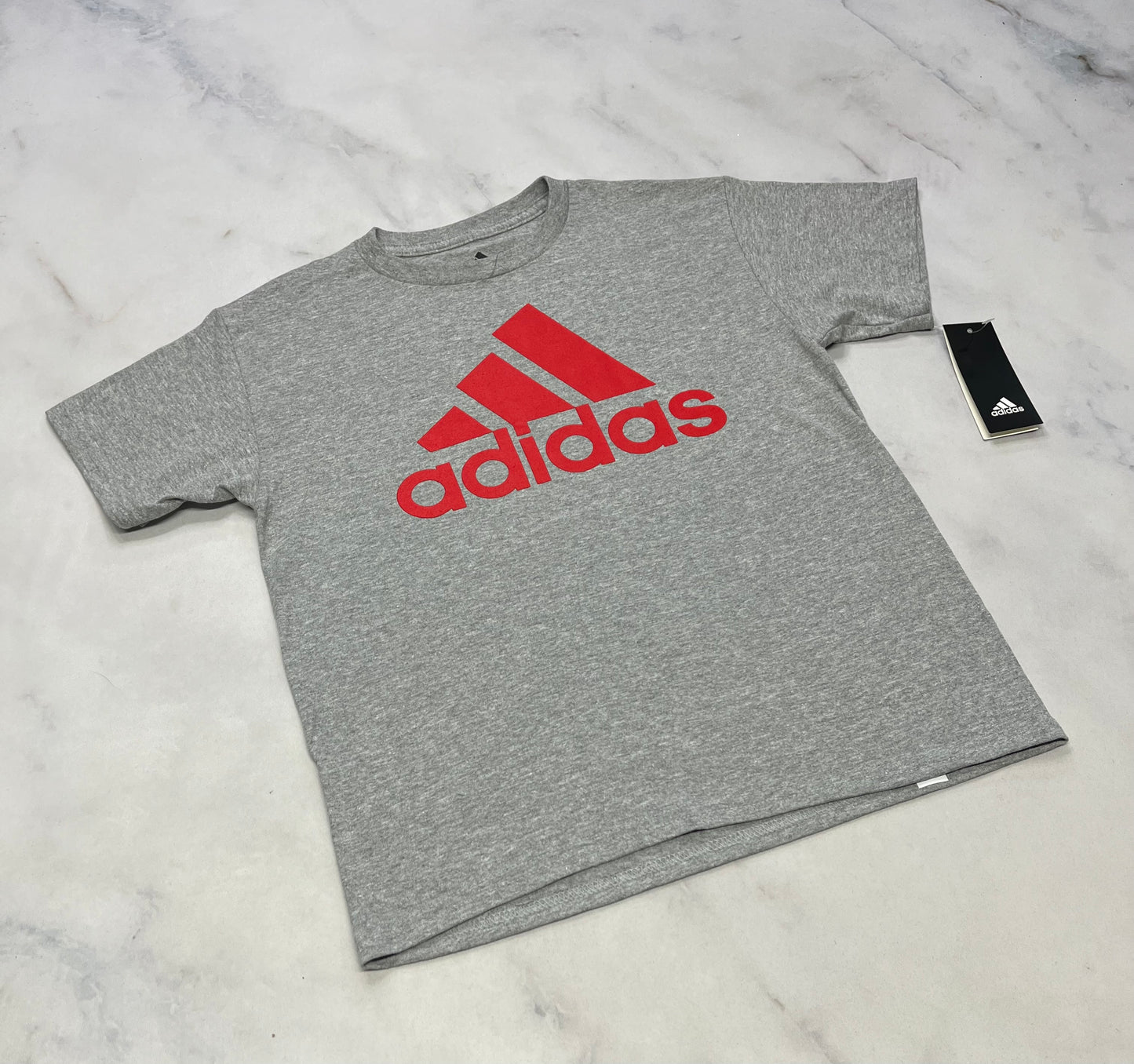 T-Shirt Adidas : neuf 8-10 et 11-12 ans neuf! Garçon
