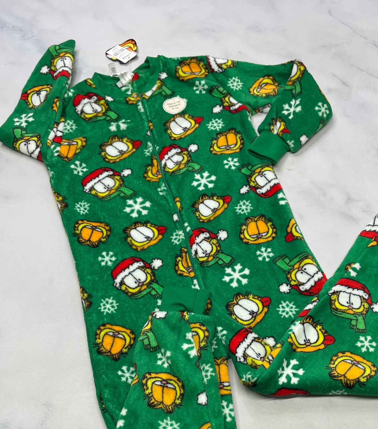 Pyjama neuf: en polar doux chaud 7-8 ans et 10-12 ans .