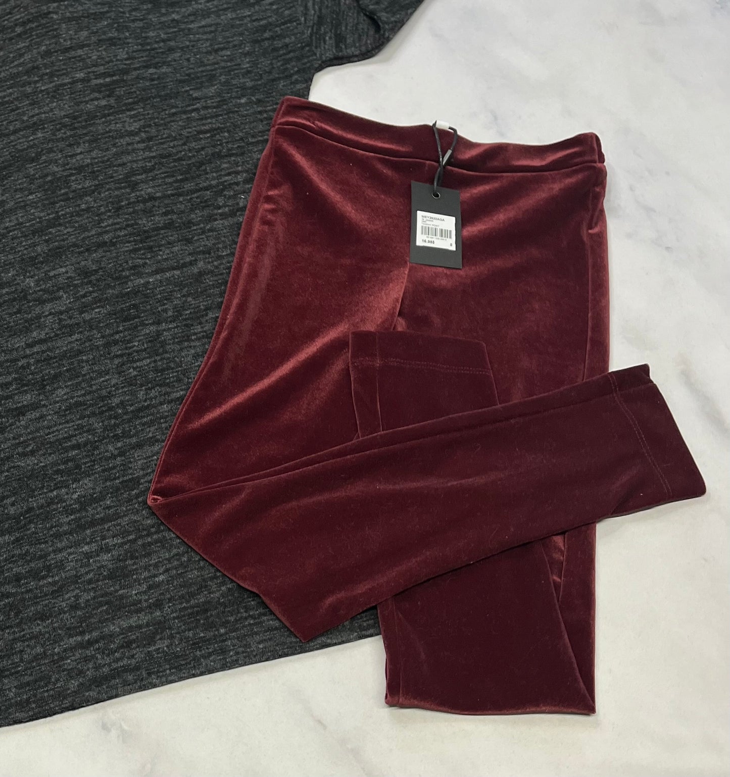 Duo Tag neuf ! Robe douce confo 8 ans + Skinny Mile end en velour stretch 8 ans neuf!