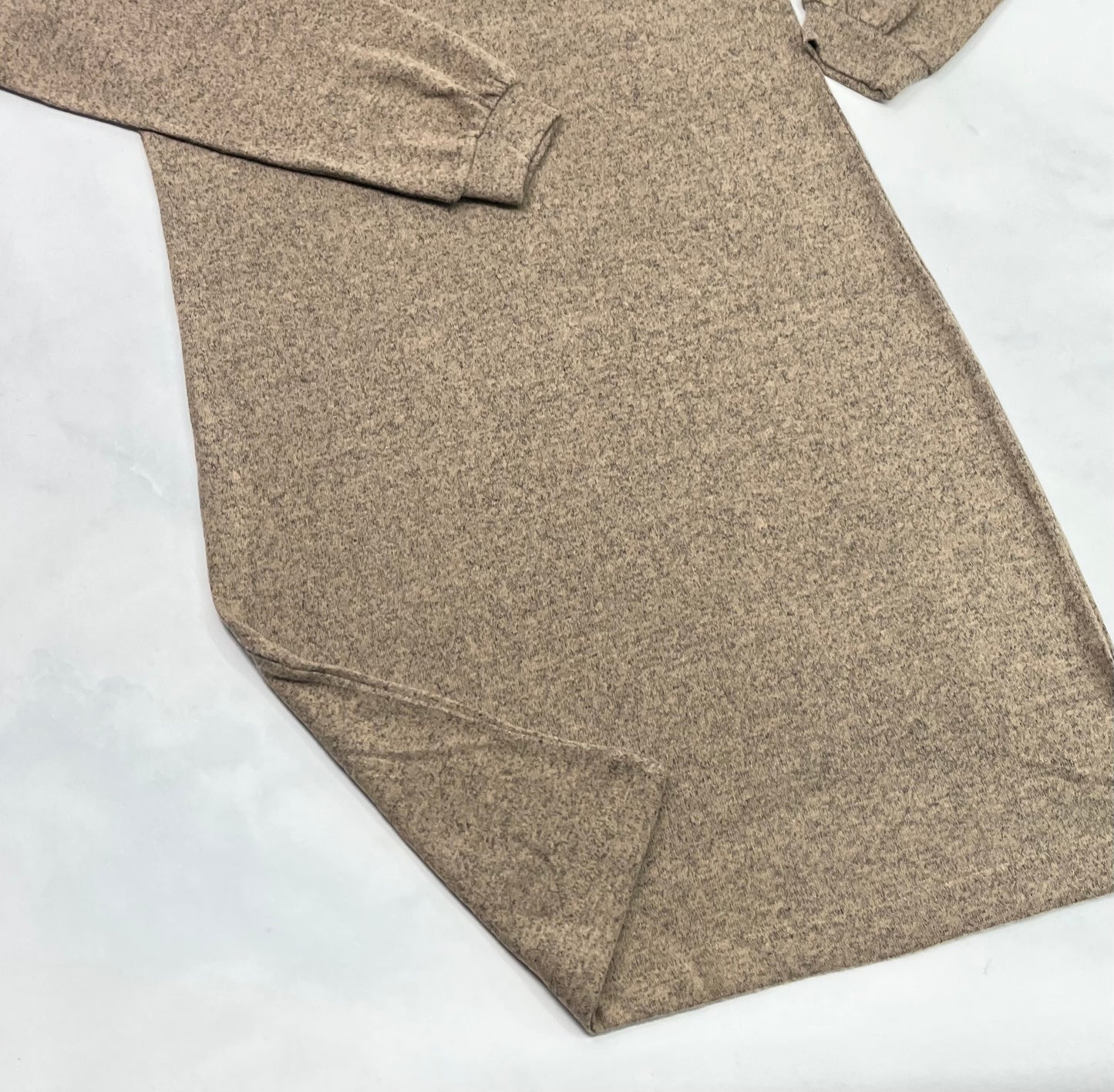 Robe : en tricot hyper doux / stretch confo . Neuve ! M/ femme .