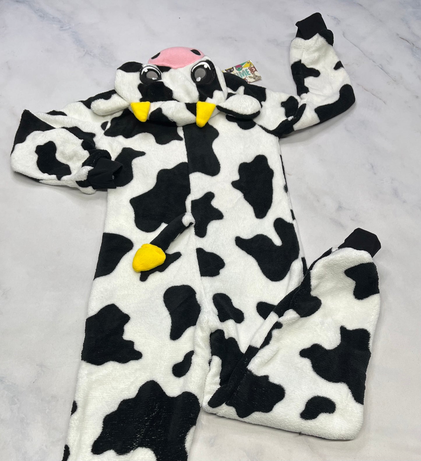 Pyjama/ costume : neuf ! Tout doux . 7-8 et 10-12 ans