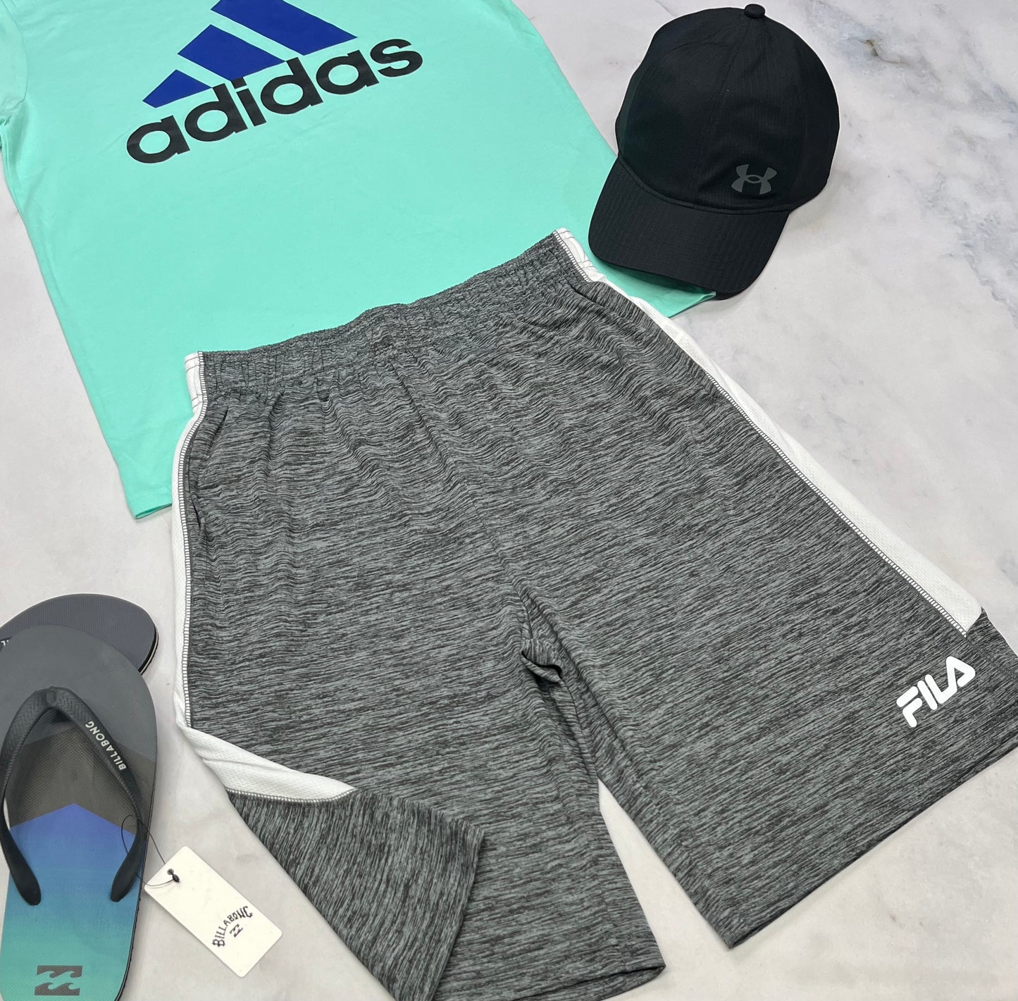 đ€© Bermuda : Fila en tissu de sport charcoal 18 ans garçon neuf !