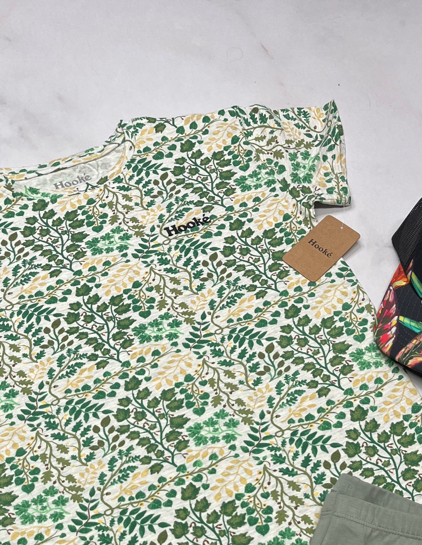 🍃 Robe HOOKÉ: 8 ans fille neuve !