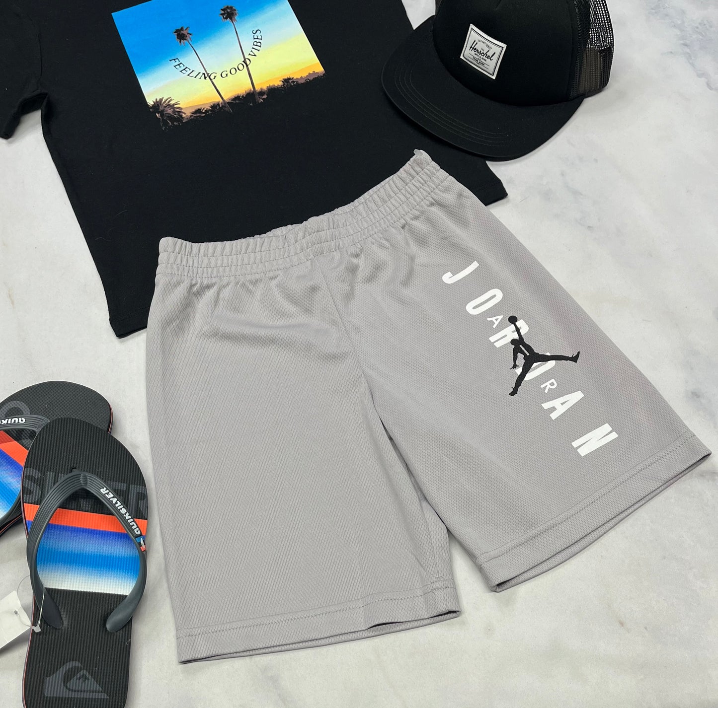 🩵 Bermuda Jordan : en tissu de sport gris 7( + 6x) neuf !