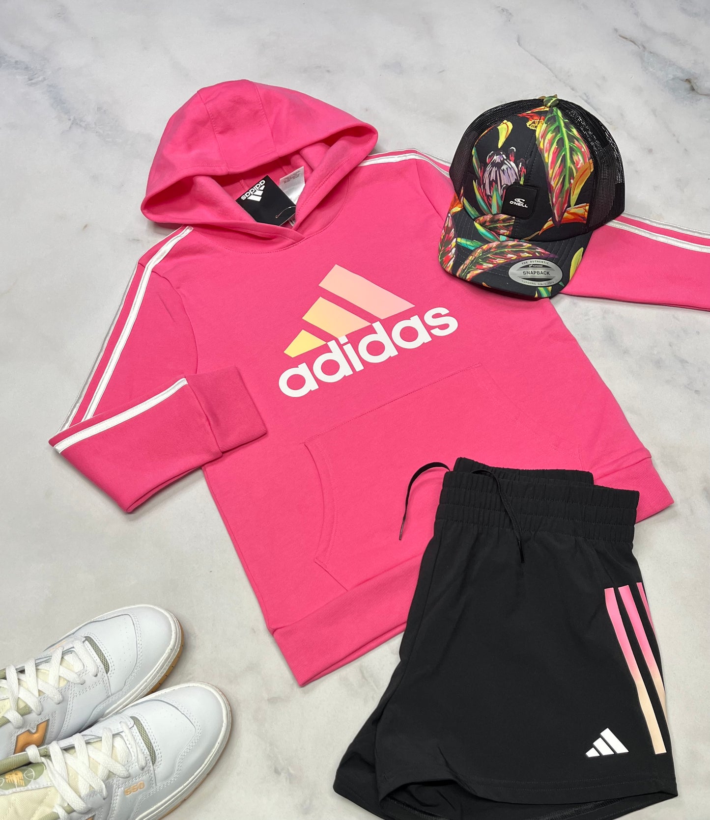 💕 Cagoule : ouaté Adidas + 10-12 ans fille . Qualité ++