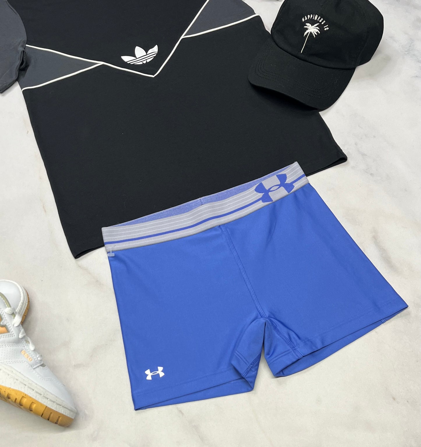 🤩 Short cuissard : H.Armour en tissu de sport stretch fait 14-16 ans ado fille comme neuve !