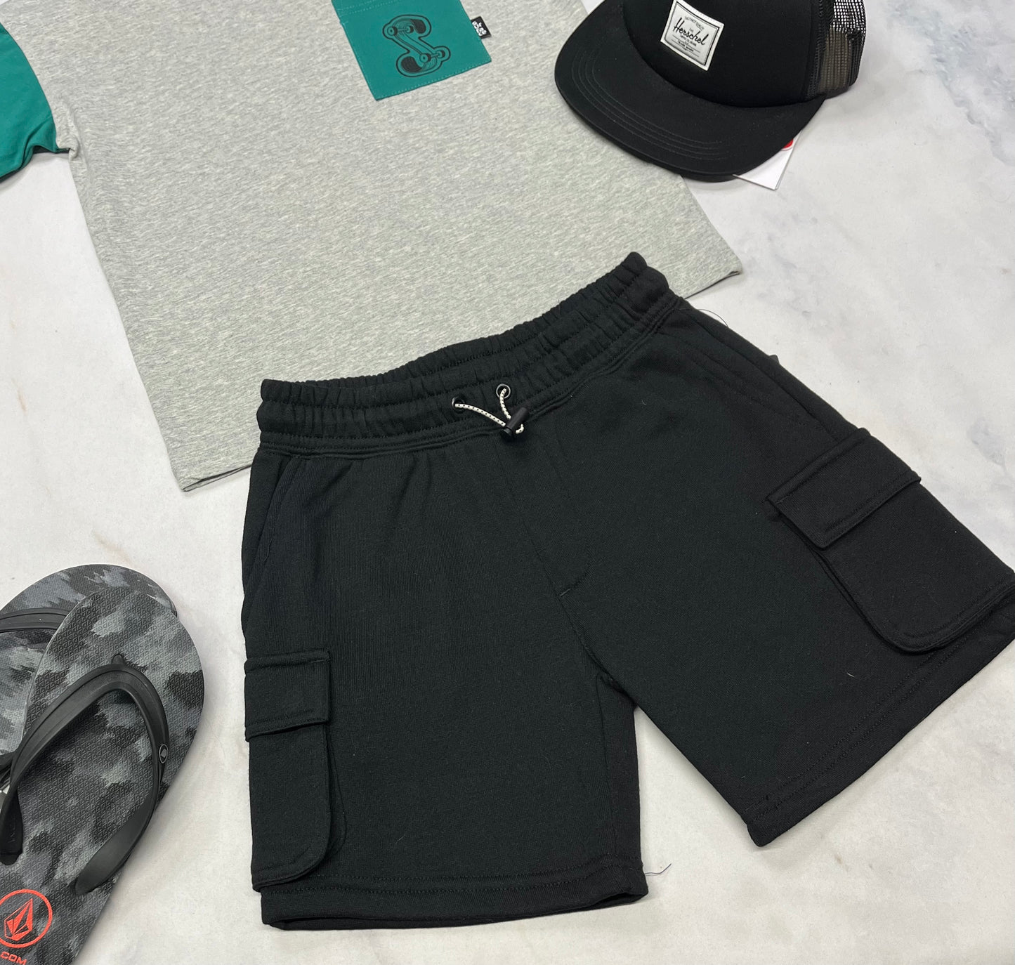 🛹 Short : cargo en ouaté doux à l’intérieur 6 ans garçon neuve.