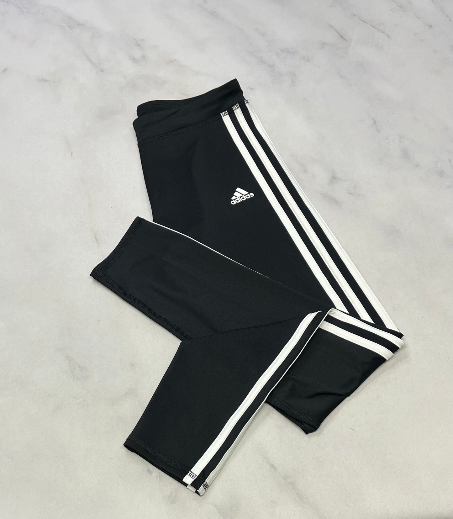 Adidas : Skinny tissu sport neuf !