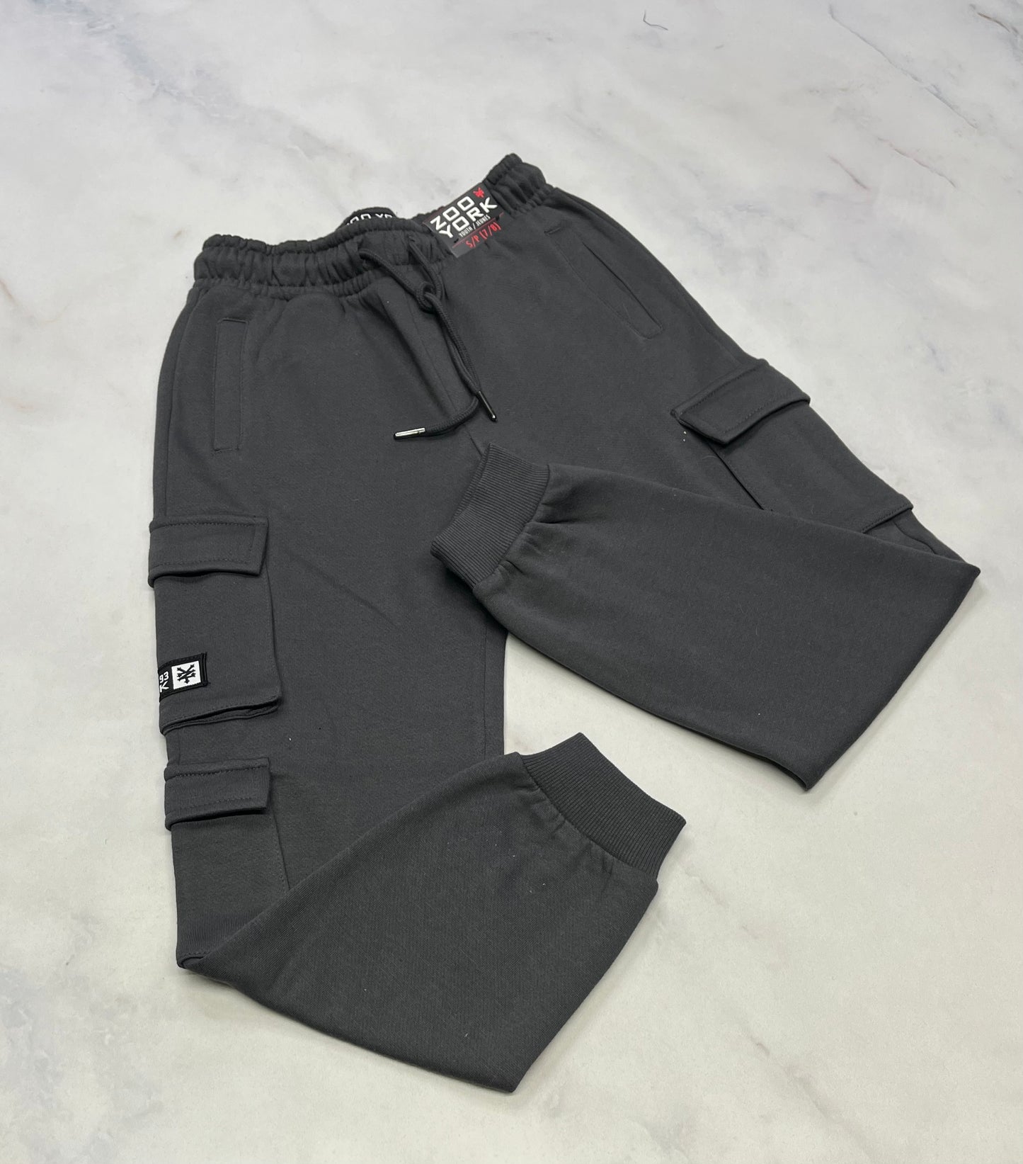 Zoo York :cargo gris neuf! 7-8 ans neuf!!