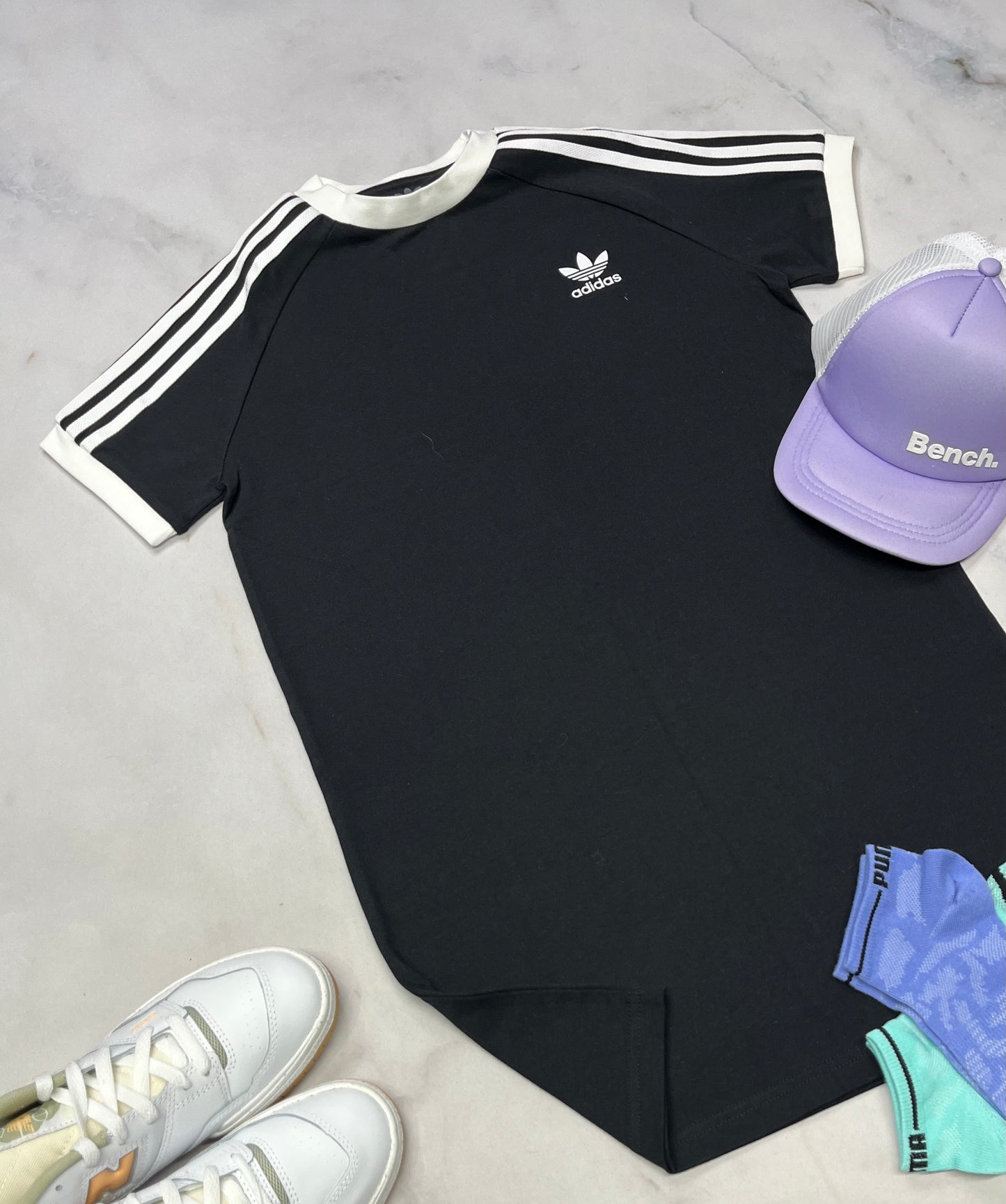 ☀️Robe Adidas : en coton pas trop épais ni mince ! Qualité ++ 10-12 ans fille neuve .