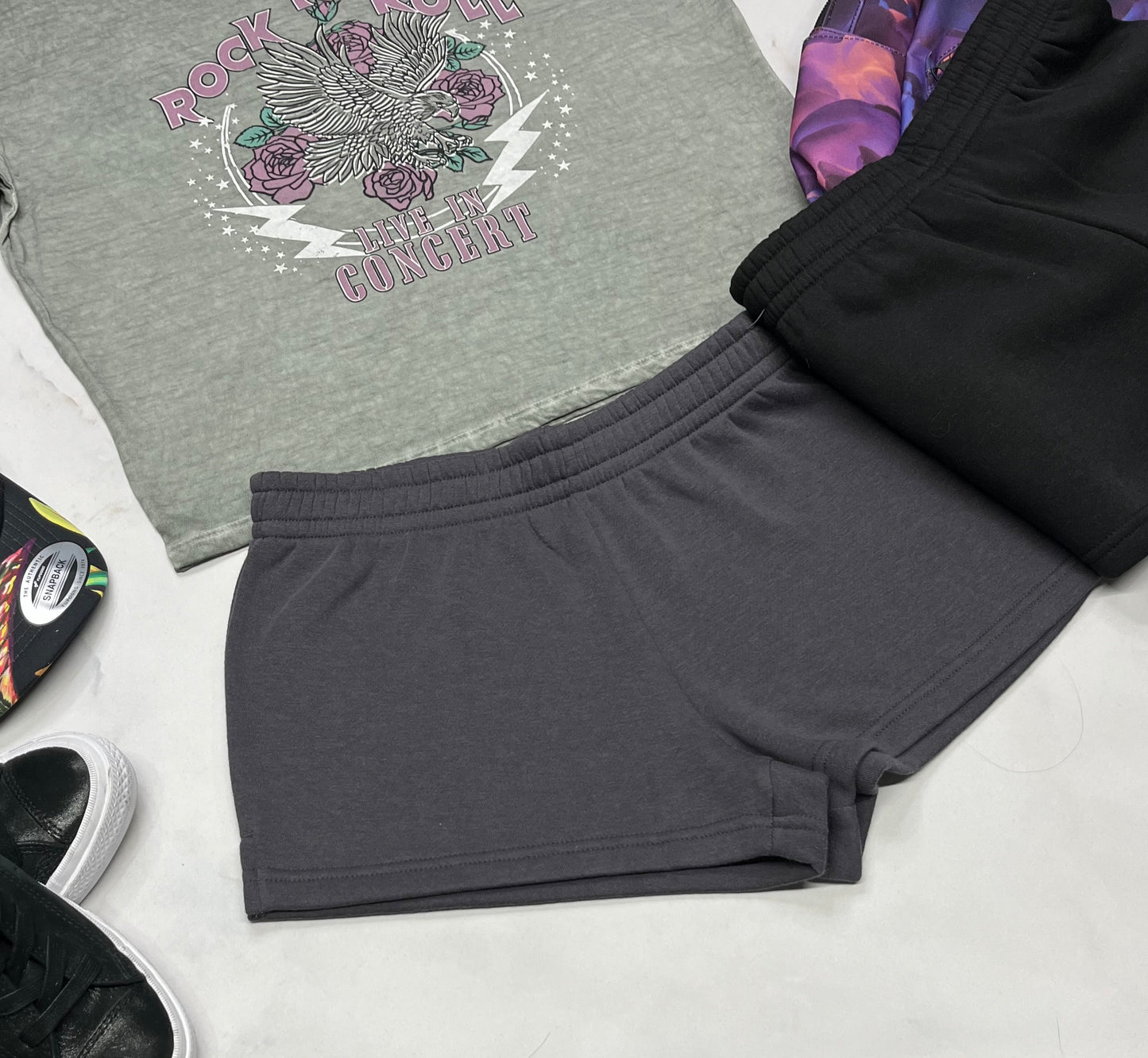 💜 Duo de : 2 paires de short en polar (1x grise + 1x noir ) 14-16 ans fille neuf!