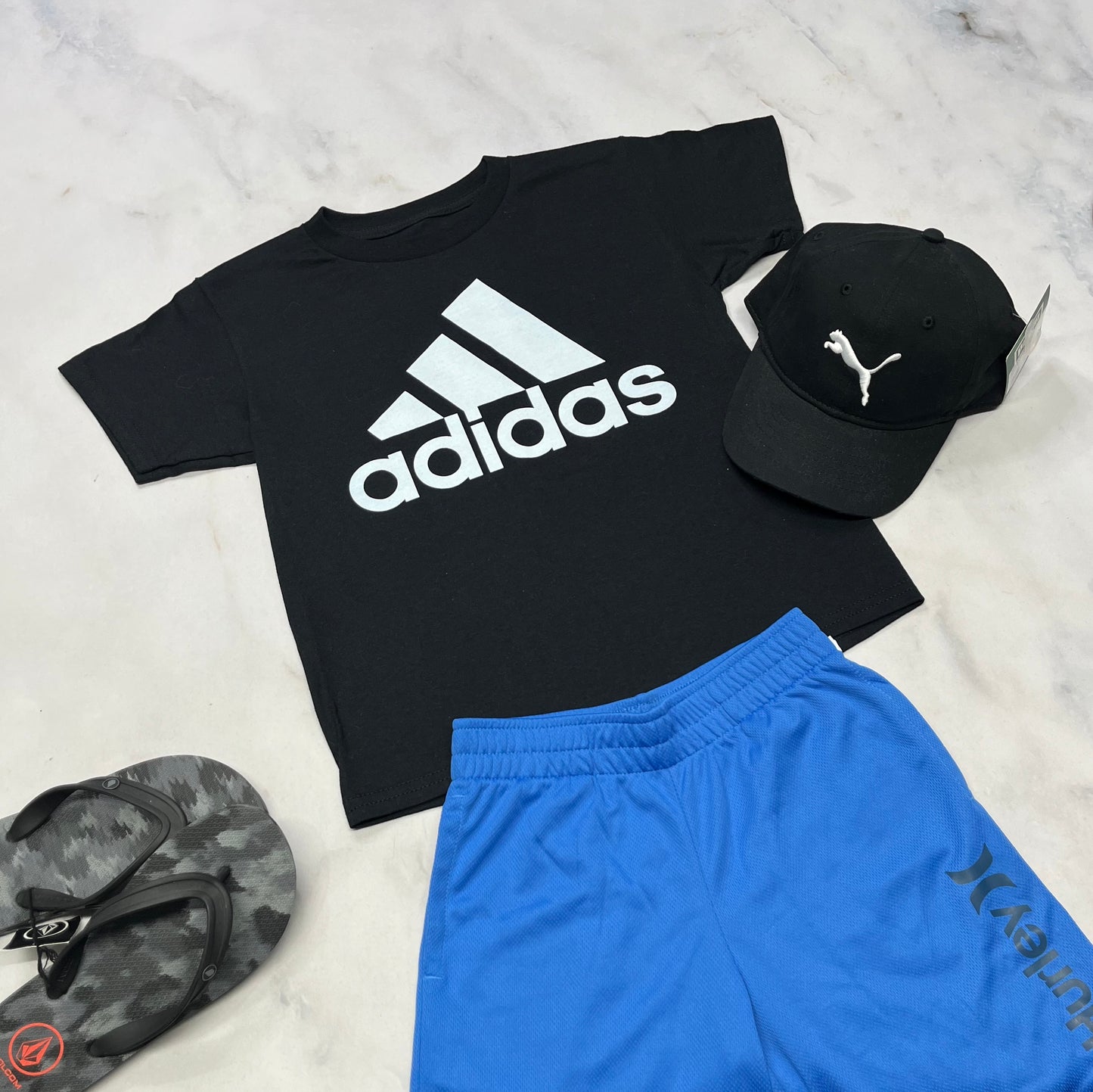 🤩 Adidas : t-Shirt 6X garçon neuf !