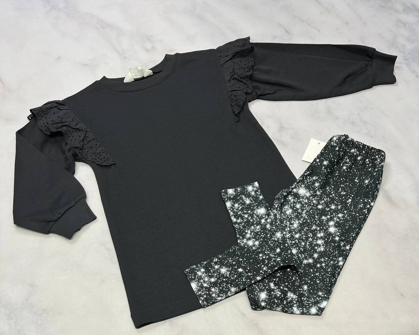 Duo neuf ! : Robe en ouaté manche ballon charcoal 6 ans + Legging soft neuf 6 ans .