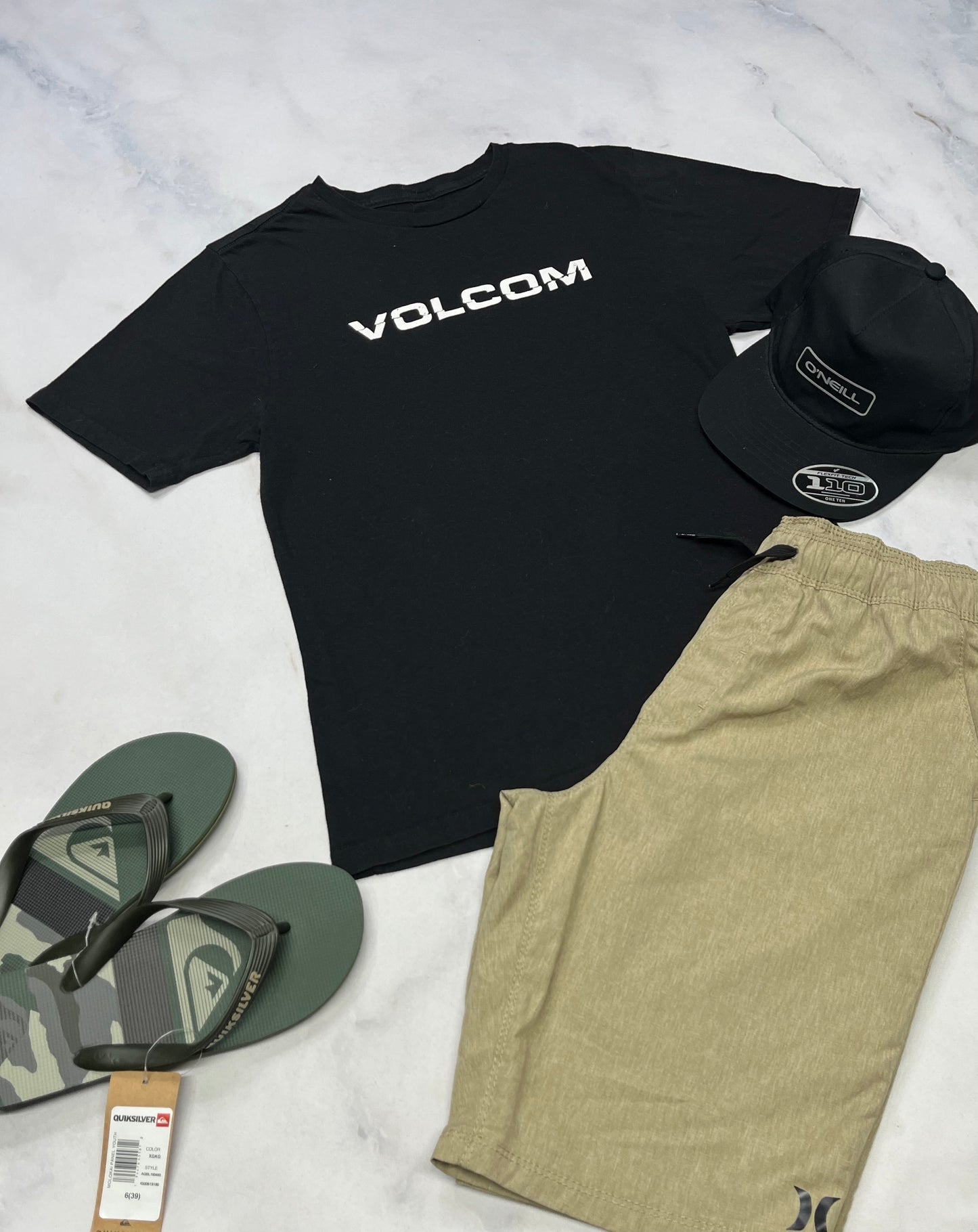🌴 T-Shirt : Volcom fait 14 ans super état !
