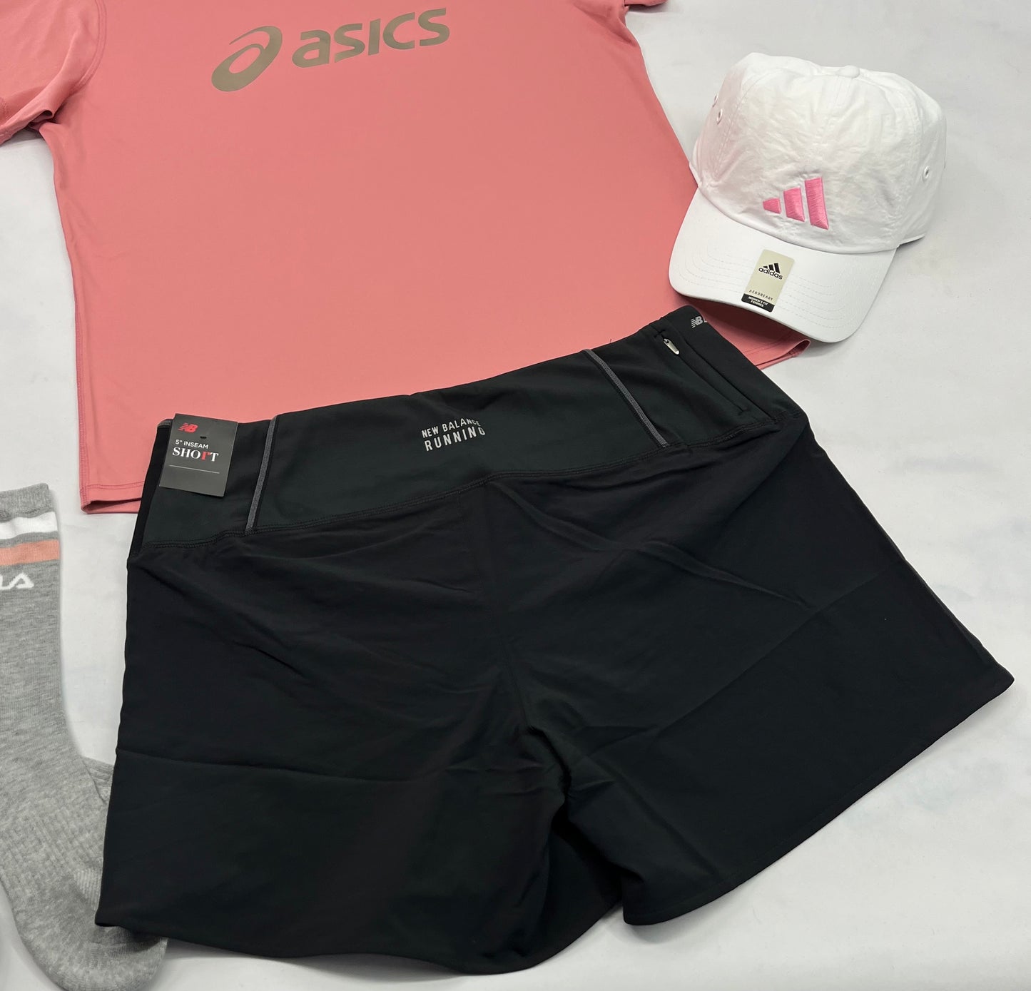 😍 Short: running New Balance L/ femme tissu sport léger avec bande de taille élastique  .