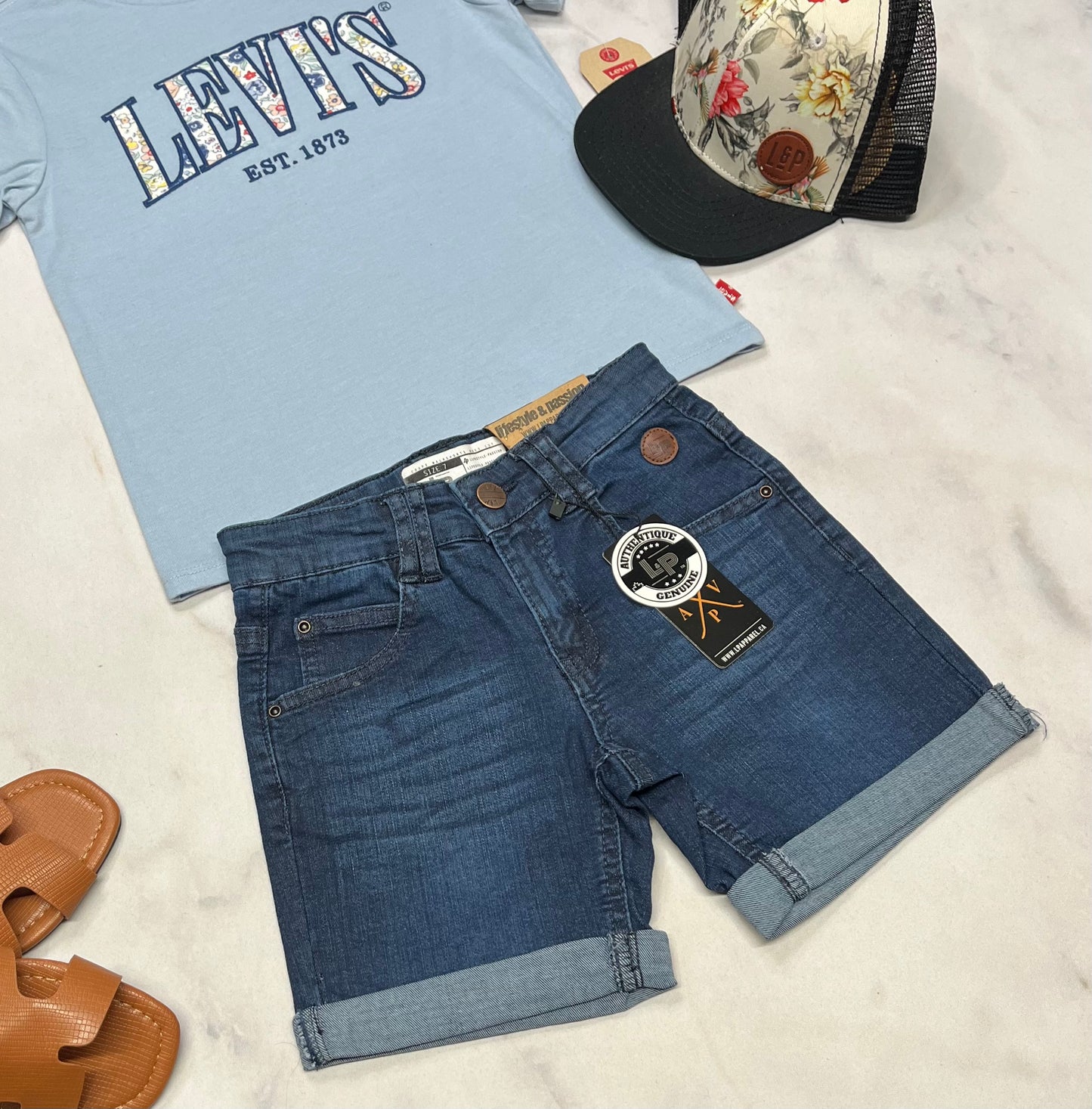 🦋 Short jeans : LP stretch confo + 6X fille neuve . Taille ajustable .