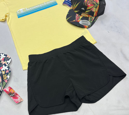 ☀️Short : Tag en tissu de sport léger Tag 10 ans fille comme neuf !