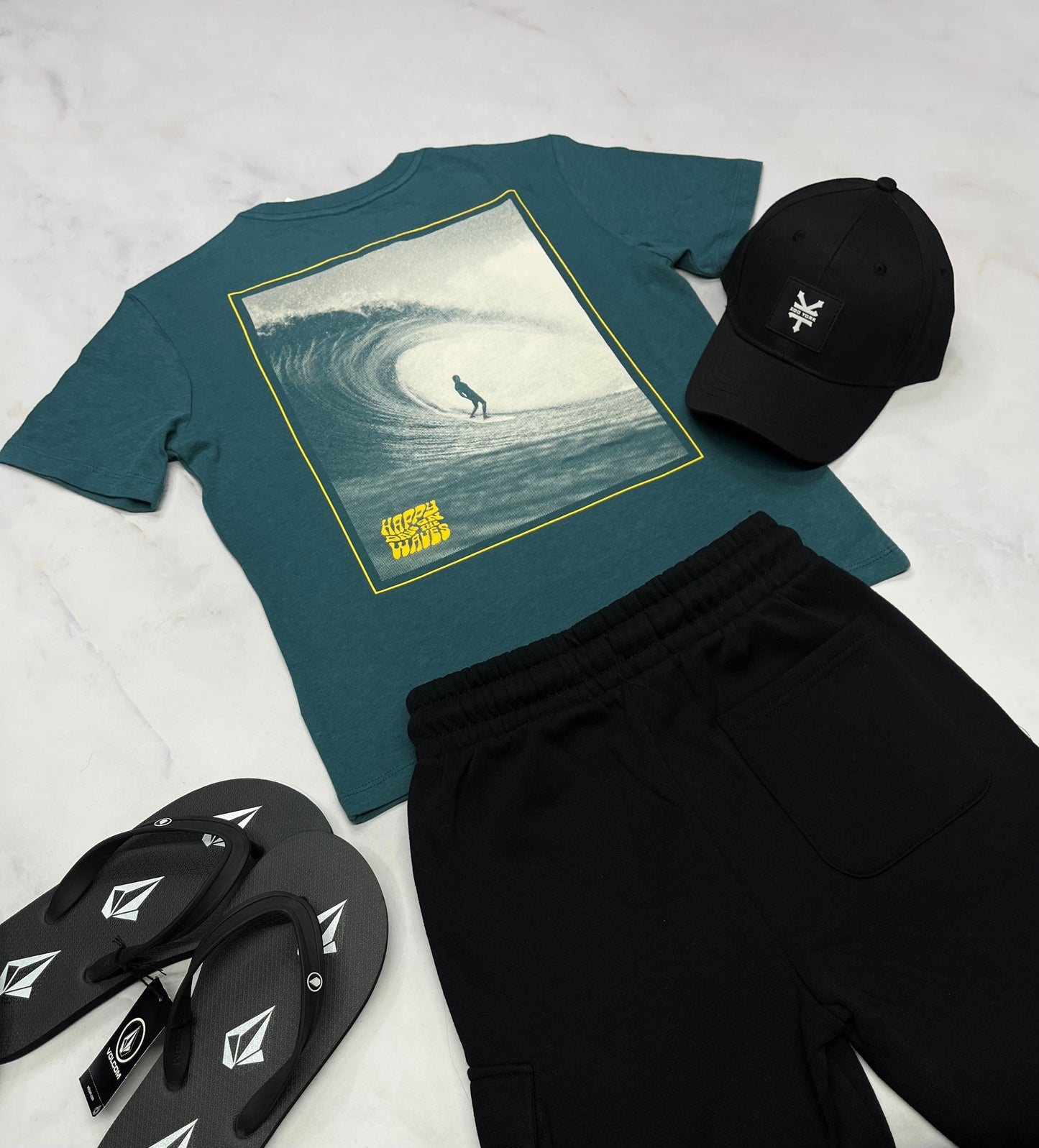🤩 T-Shirt: Soft / surf. fait 7-8 ans garçon neuf ! Beau logo au dos .
