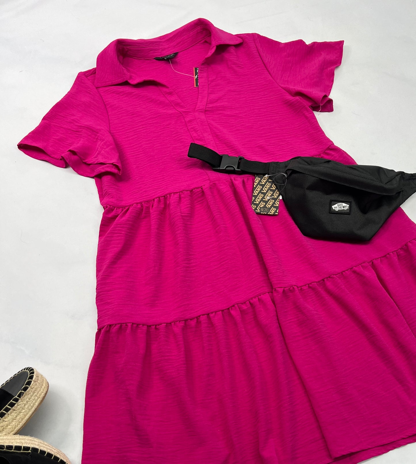 🌴 Robe : Rose Fushia en tissu souple qui ne décolore pas . M/ femme neuve.