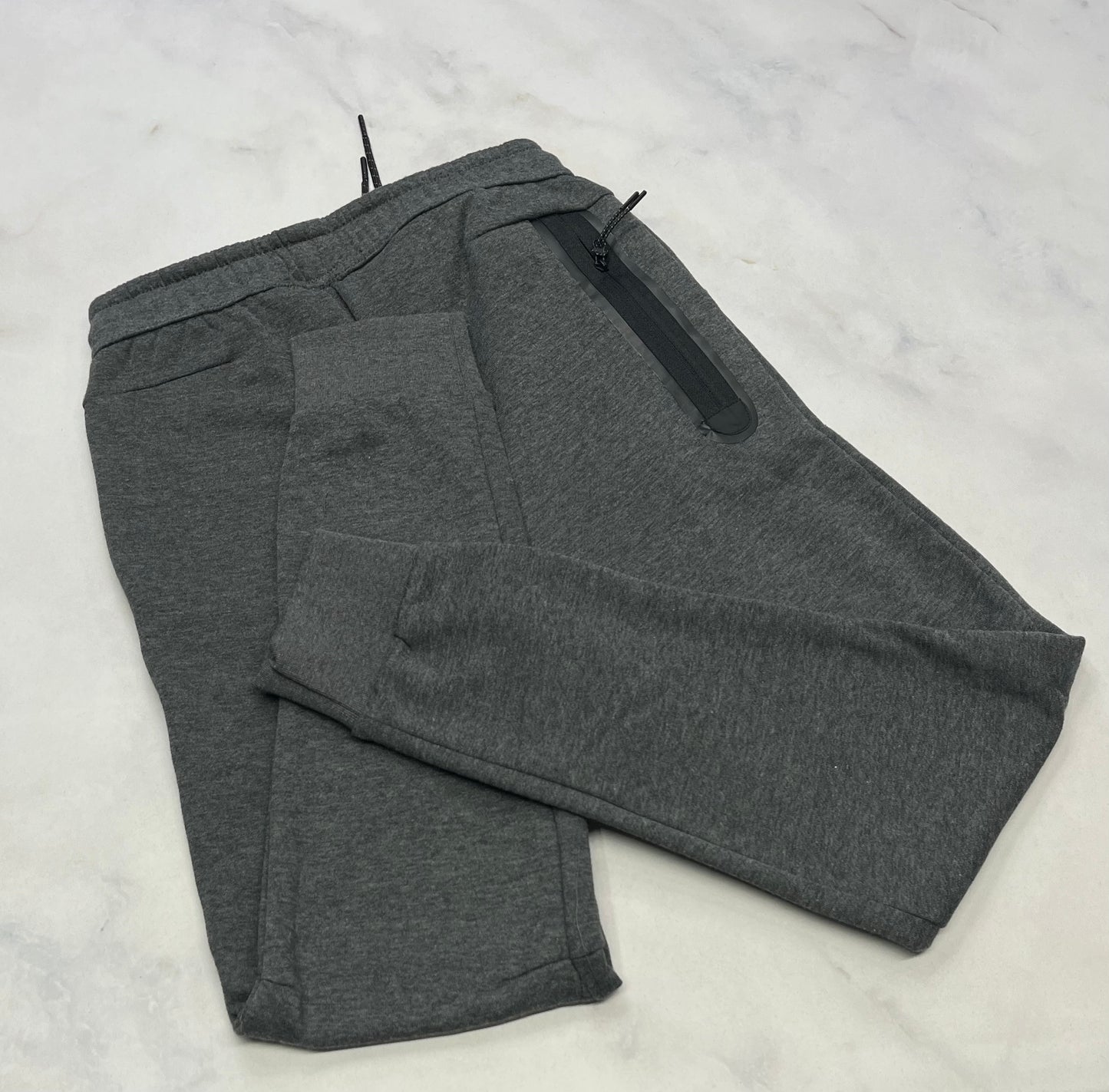 Jogger West : gris neuf! 14 ans garçon .