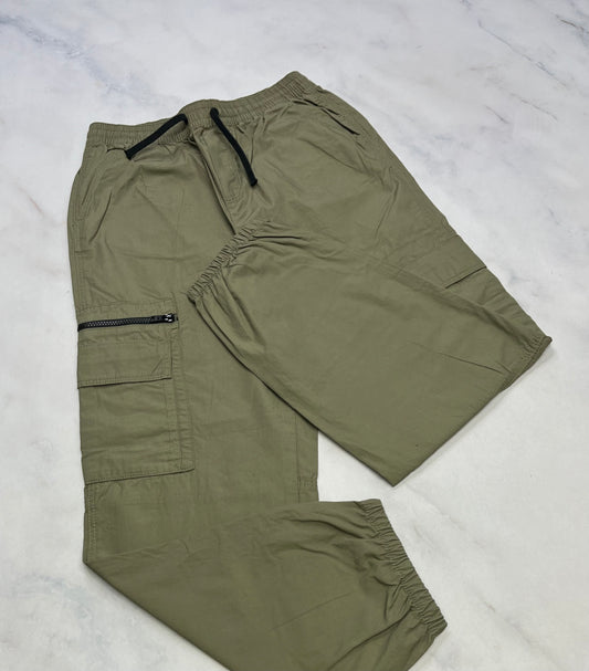 Jogger : Cargo / kaki neuf ! 18 ado coupe confo .