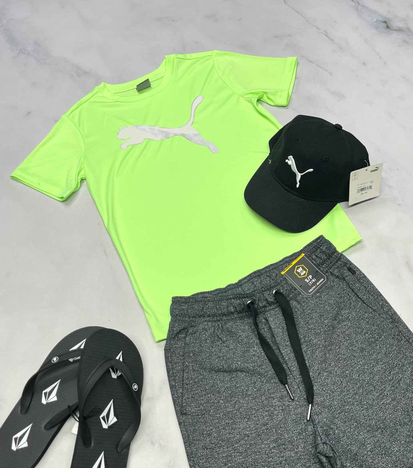 🌴 Manche courte : Puma lime néon en tissu de sport stretch 7- 8 ans garçon neuf !