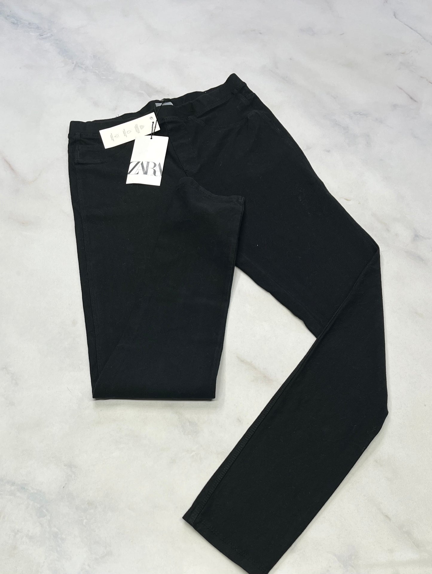 ZARA : Skinny Jeg. Jeans mou neuf! Ultra mou 13-14 ans stretch.