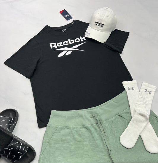 🌿 Reebok : Manche courte fait XL/ femme neuf !