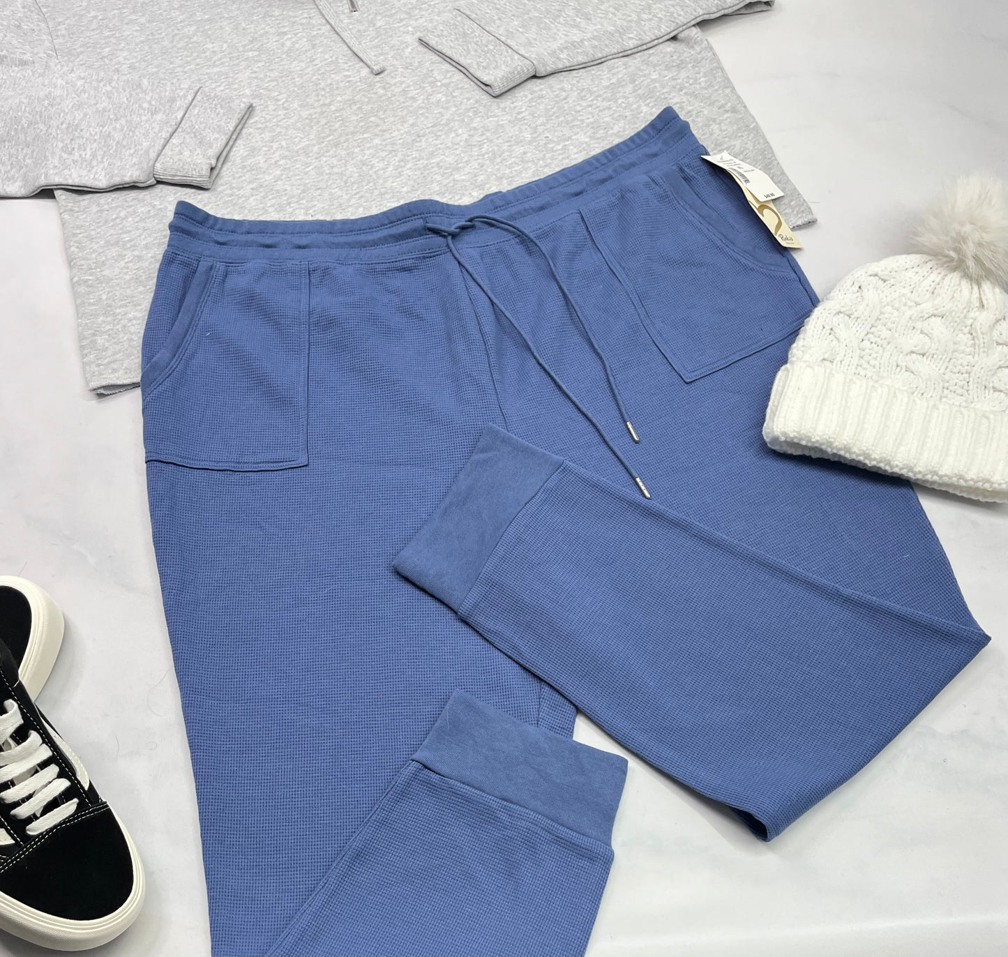 ❄️ Jogger : Texturé style isotherme . L relax fit + ( L-XL) et XL relax fit +( XL-Xxl) femme . Neuf !