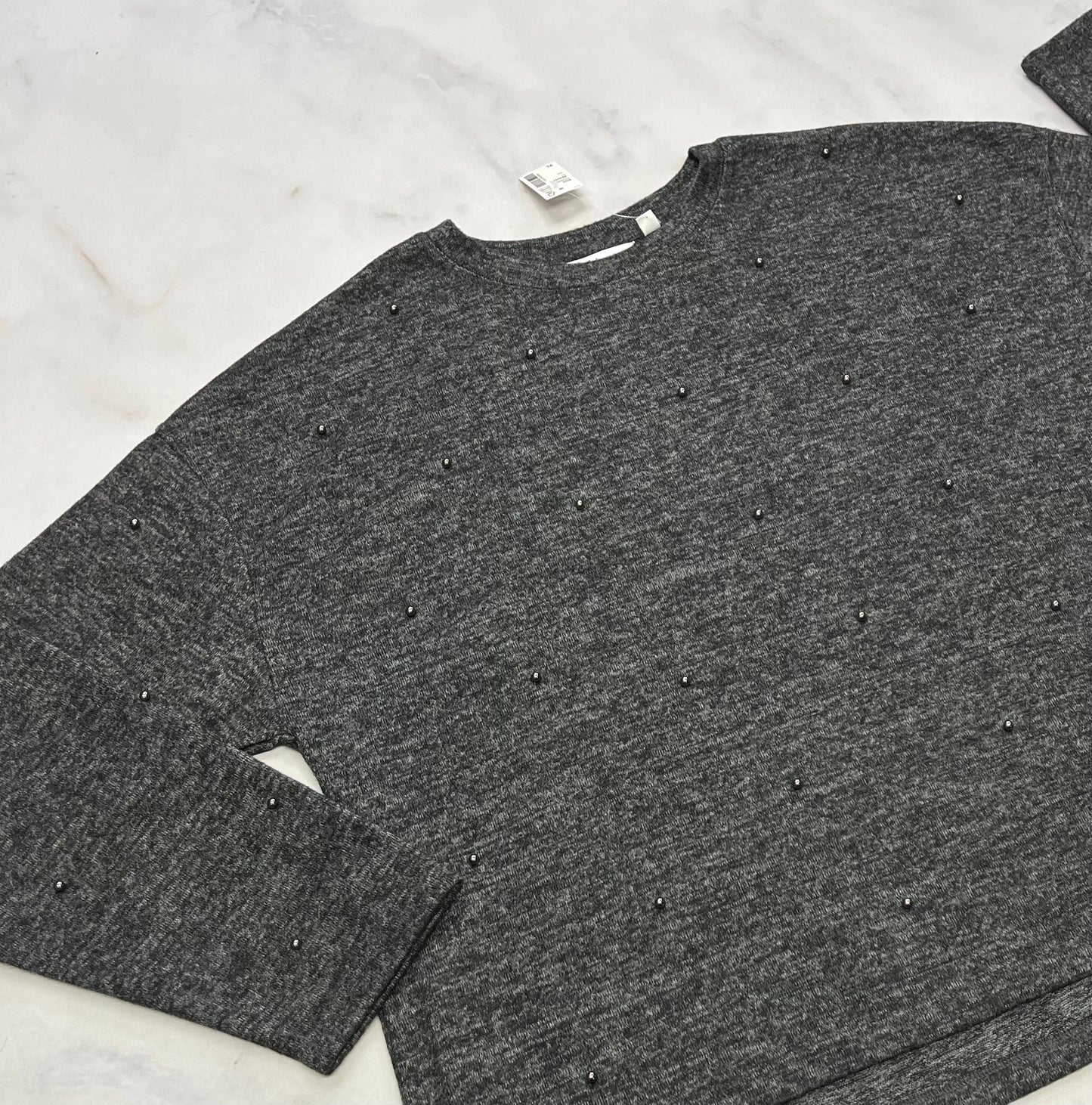 Reitman tricot hyper doux : Lfit ( M-L) femme XL fit ( L-XL) fait avec perle cousu . Super . Pas trop épais .neuf !