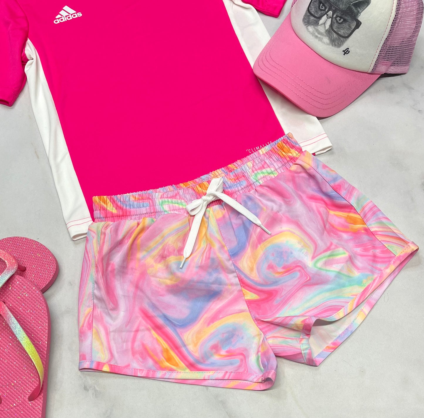🌷 Short : en tissu de sport qui sèche rapidement avec culotte int. + 6x fille neuve !