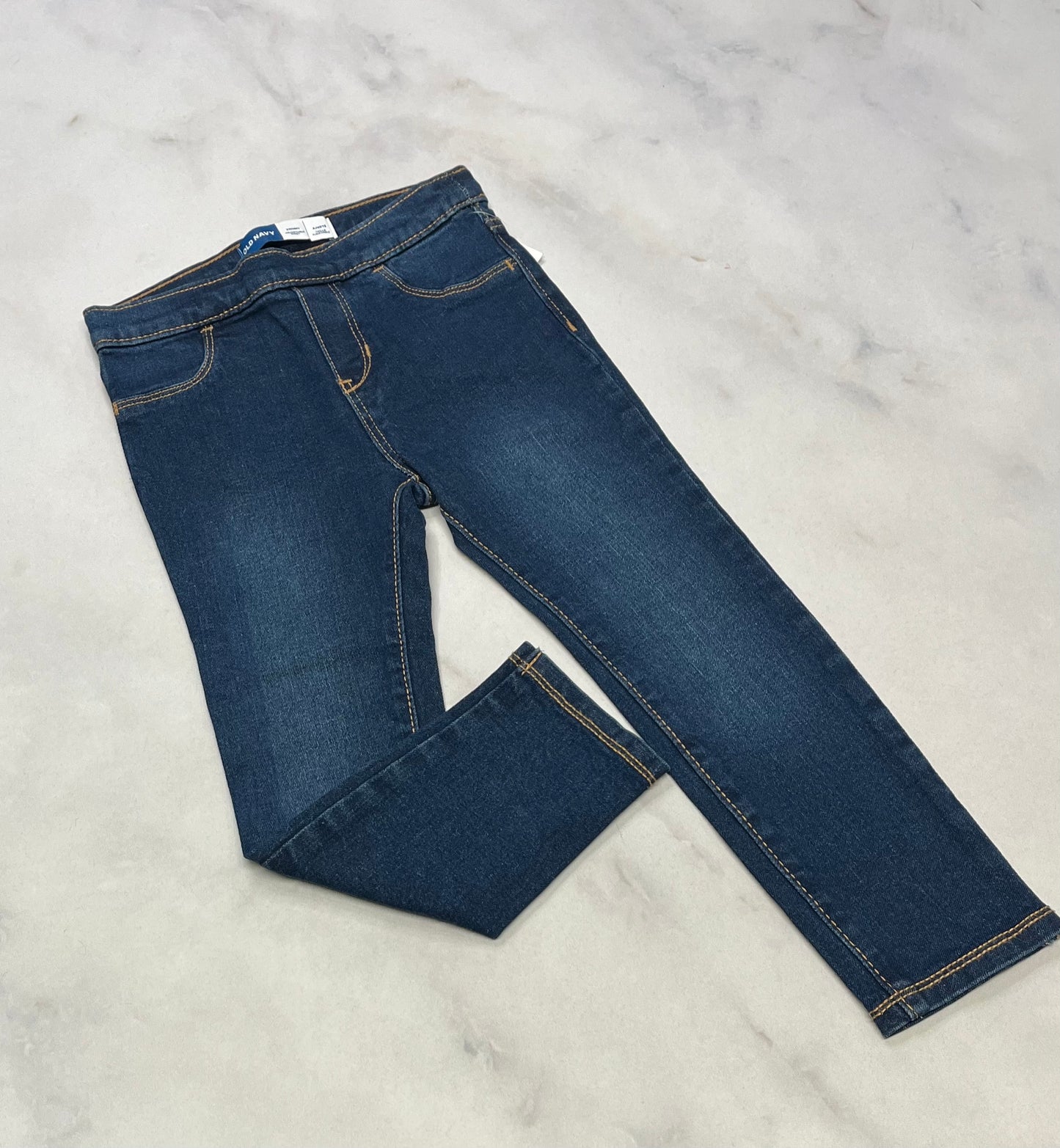 Skinny jeans : 4 ans neuf