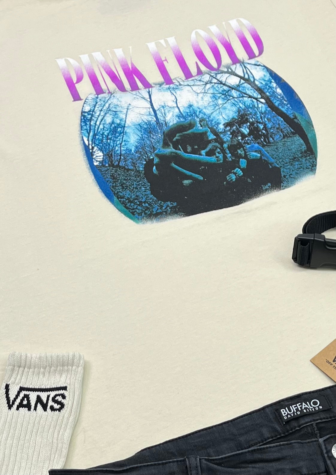 ☀️ SOlDE .. Pink Floyd : T-Shirt hyper soft XL femme coupe ample neuf mais 2 mini micro ligne dans le tissu .