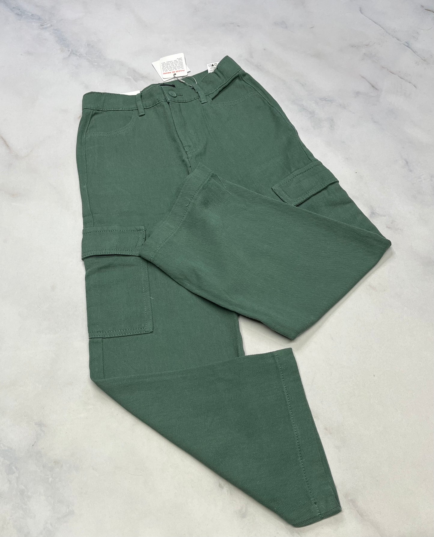Pantalon effet jeans : vert ultra mou jambe large neuf ! 8 ans