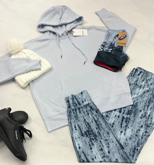 🩵Cagoule Defrost : bleu poudre neuve . Superbe en vrai bog photo . M/ femme .