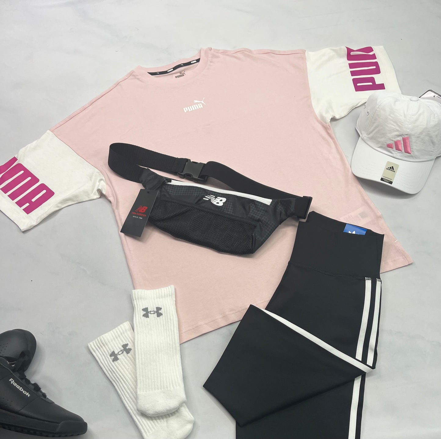 💕 T-Shirt : Puma rose ! M/ femme look over size . Neuf !