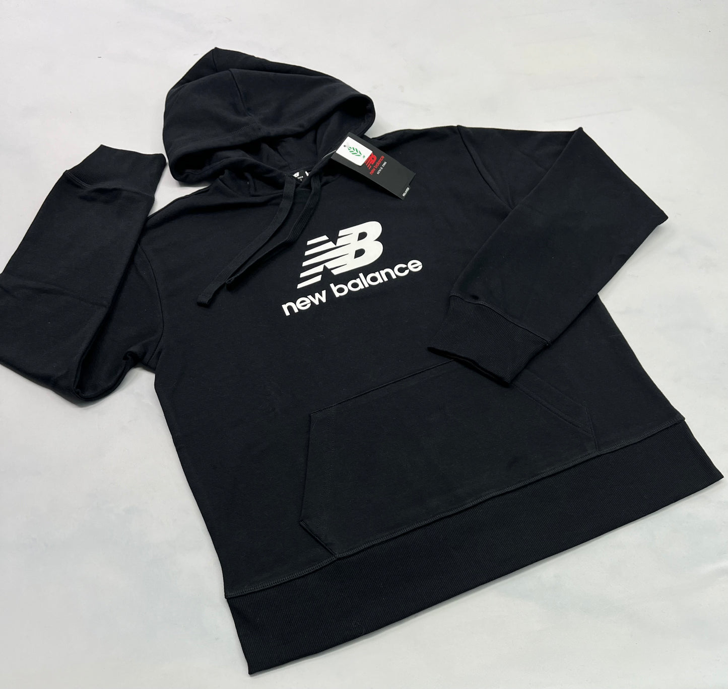 New. Balance : Cagoule en ouaté pas trop épais . Neuve ! M/ femme .