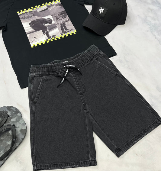 🌴 Bermuda jeans : Surface qualité ++ 8 ans garçon confo . neuf !