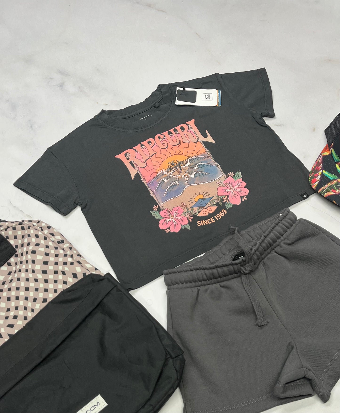 🌷 Solde, Manche courte : Ripcurl fait 6X fille neuf mais ombrage flou d’impression .