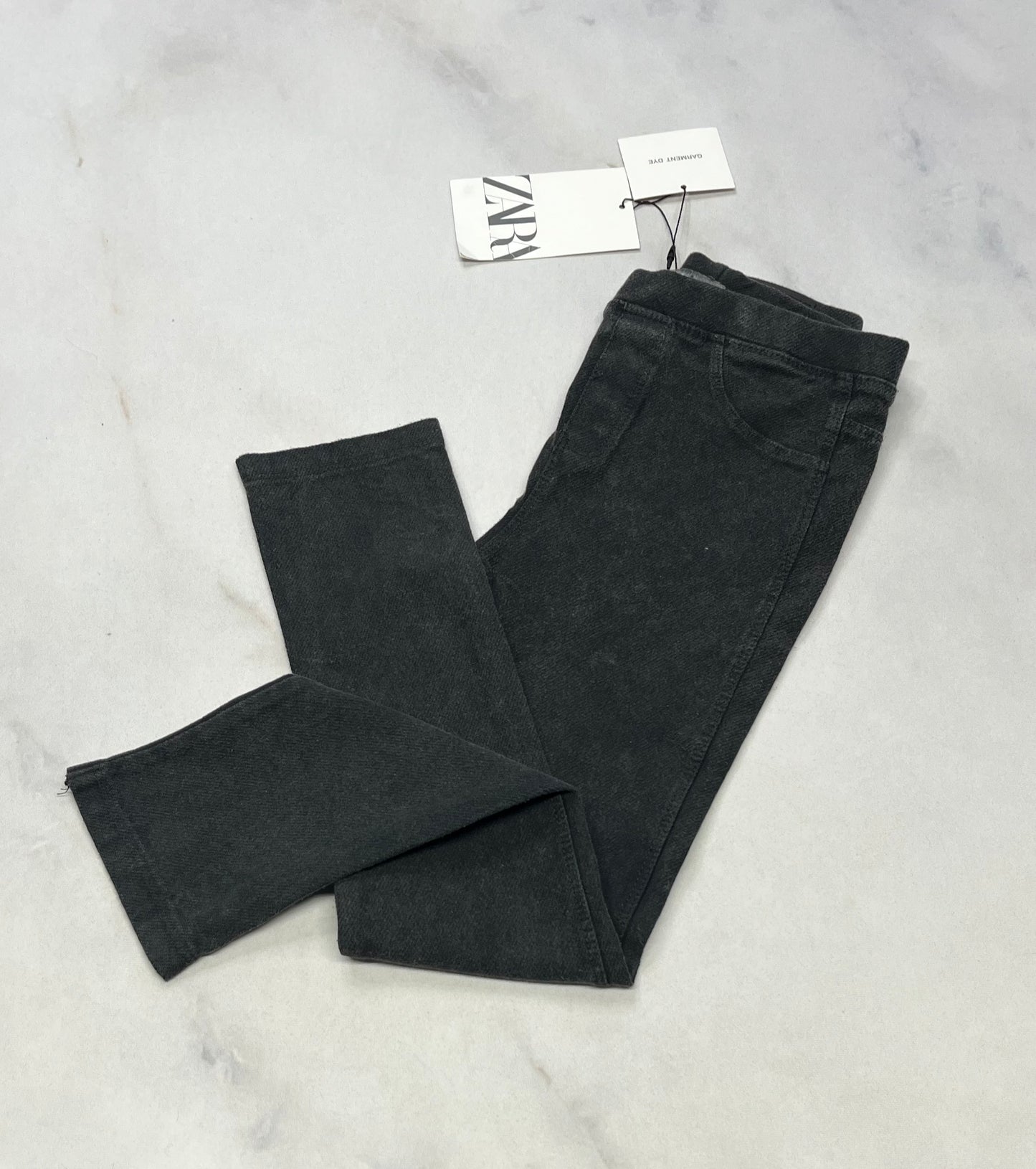 ZARA: Skinny jegging ultra mou neuf ! 6 ans .