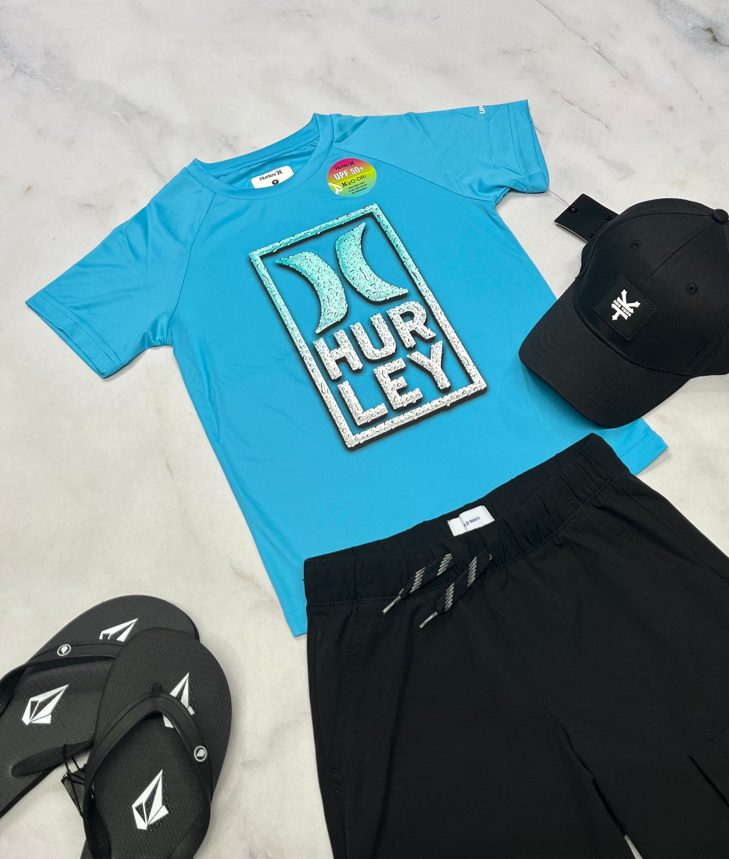 ☀️ Manche courte : Hurley en tissu de sport léger . UPF 50. + 6X garçon neuf !