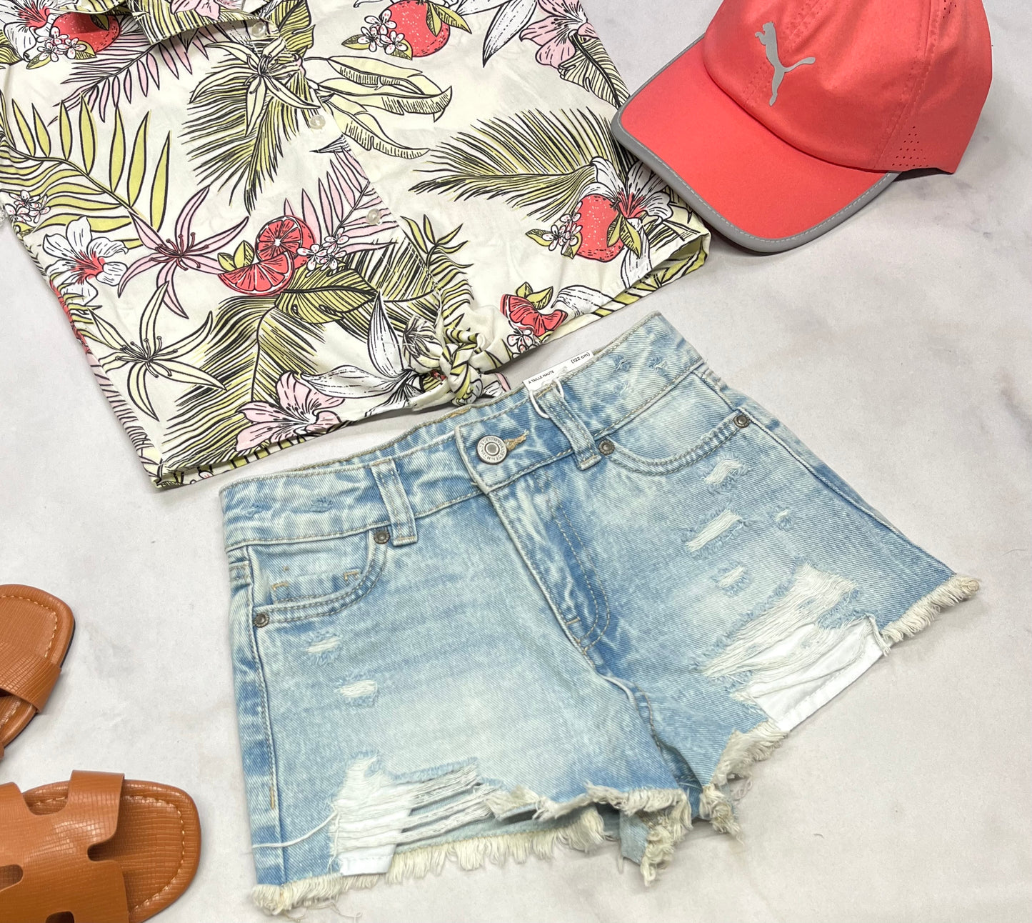 🌿 Short jeans : taille haute et ajustable 7 ans fille neuve .