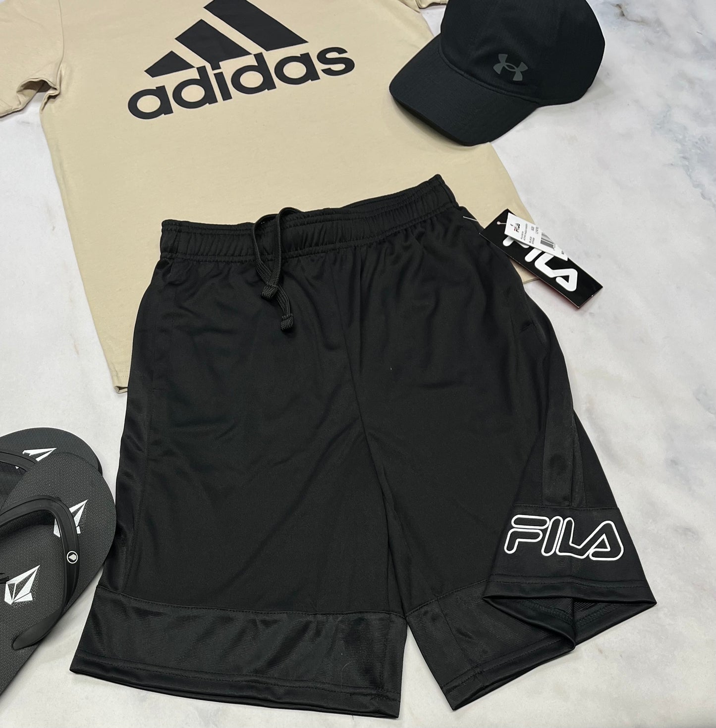 🌴 Bermuda Fila : en tissu de sport noir 14-16 ans garçon neuf !