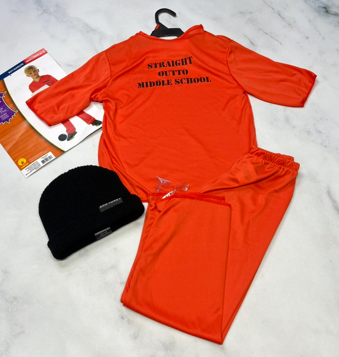 Costume : Prisonnier 2 pièces ( sans La Tuque ). Neuf ! 5 ans.