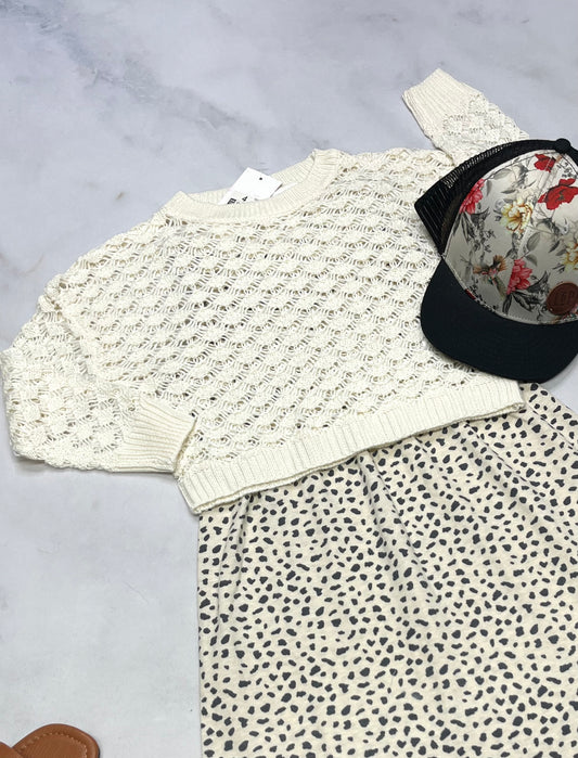 🌿 Tricot look troué : 4 ans fille neuf ! Superbe en superposition .