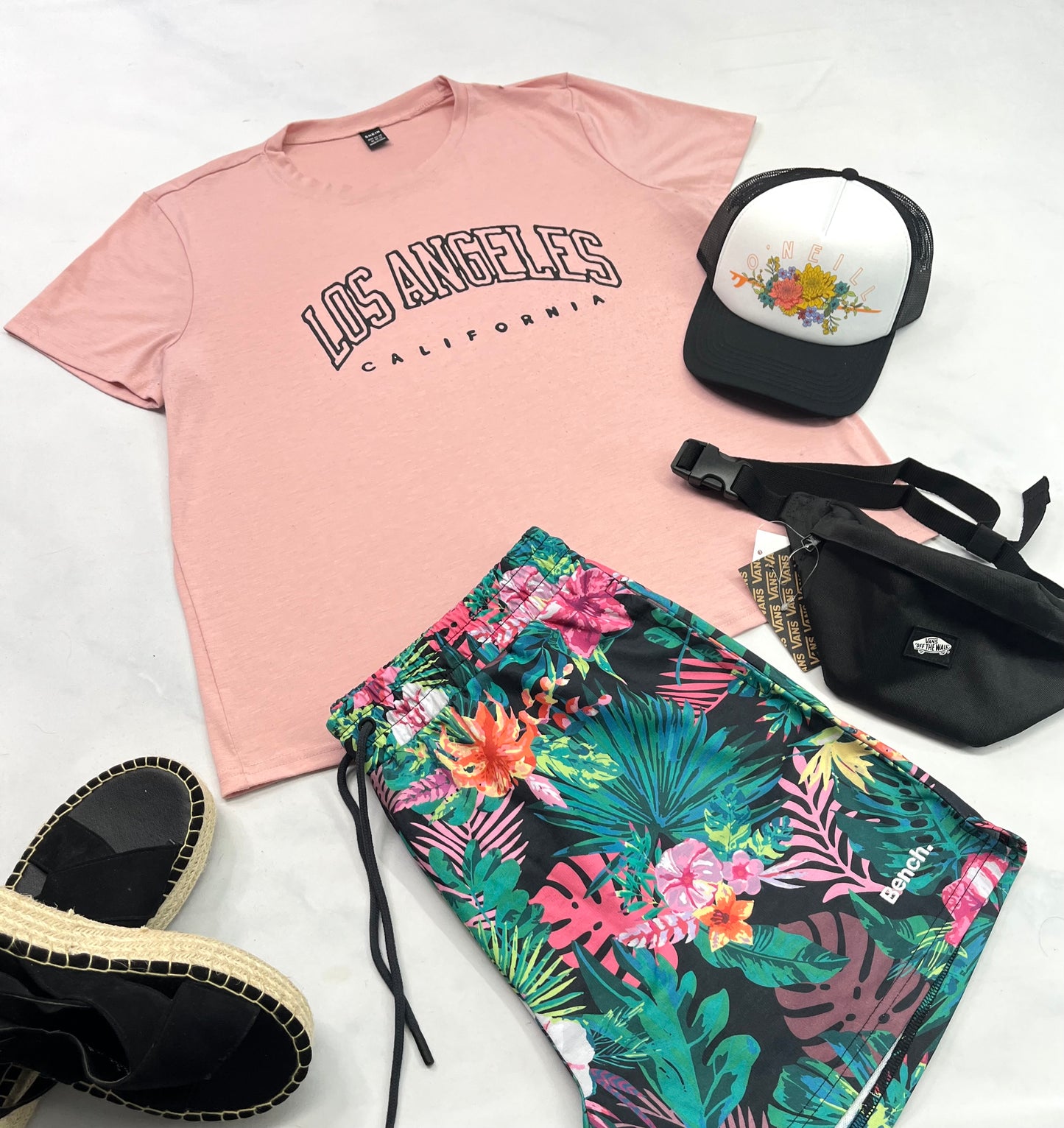 🌸 solde , Manche courte : Shein XL/ femme mini mousseux au toucher mais pas pâli .