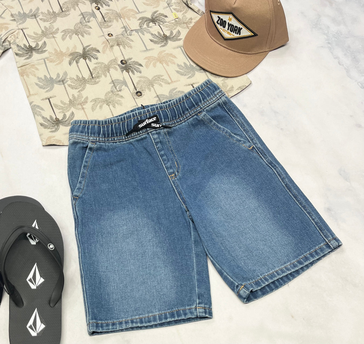 🌵 Bermuda jeans : mou Surface 6 ans garçon relax fit neuve !