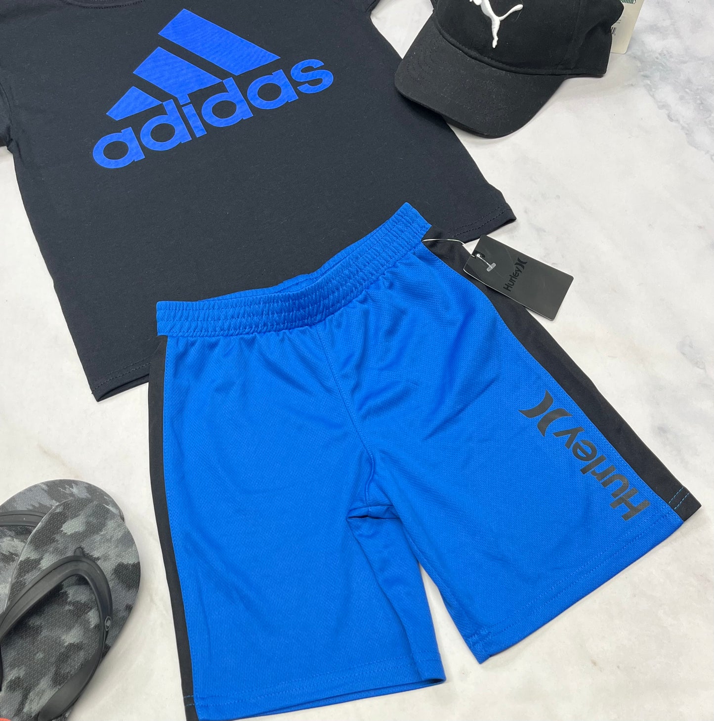 🤩 Bermuda : Hurley en tissu de sport qui ne décolore pas 6 ans garçons neuve !
