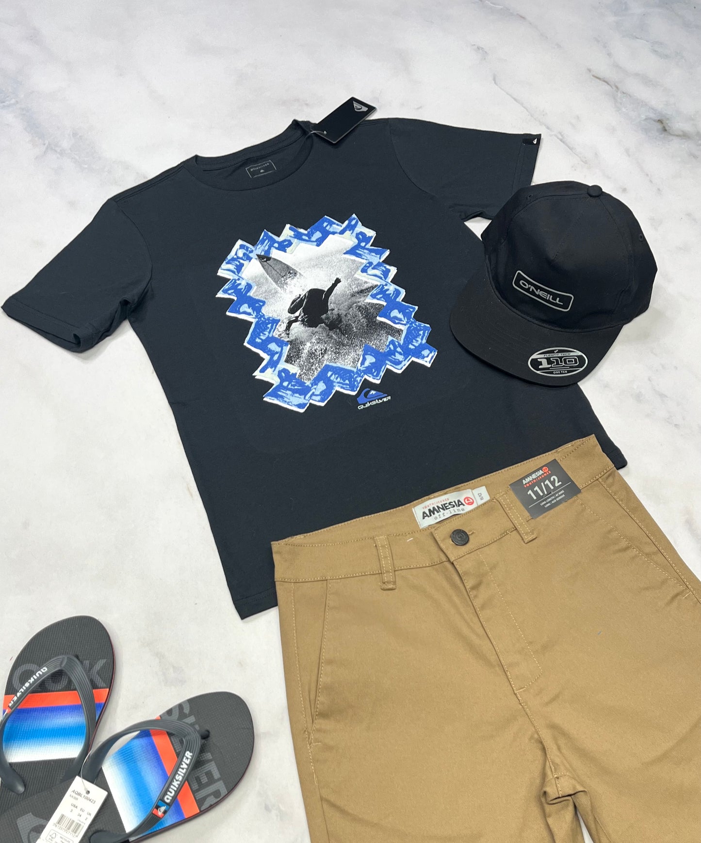 💙 Solde T-Shirt Quiksilver : 12 ans garçon neuf mais mini ombrage d’impression .