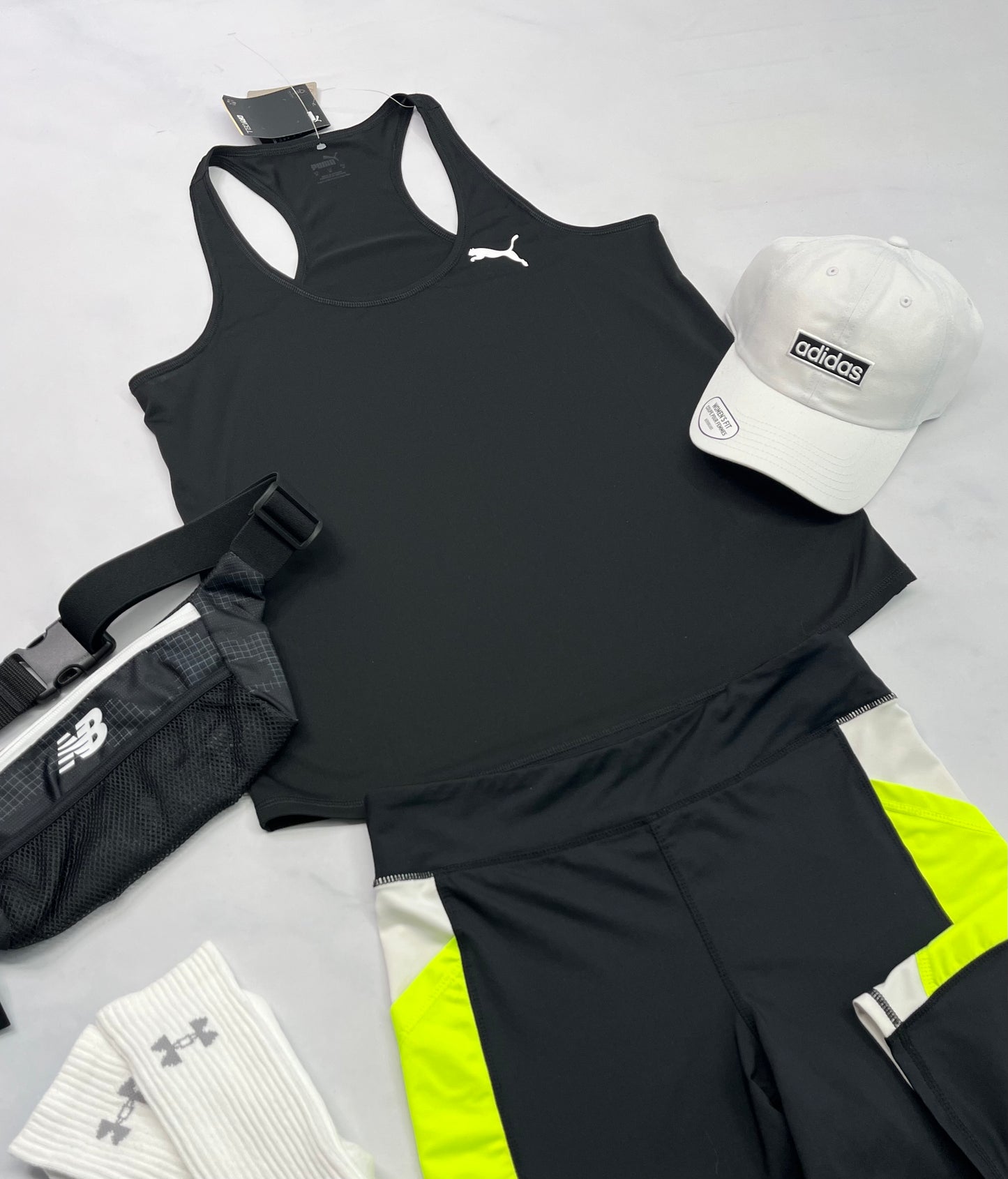 🤩 Camisole : Puma soft M/ femme neuve .